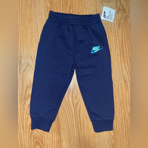 Nike 2-Piece Baby Girl Set | 18M | Brand New With Tags - Picture 3 of 3